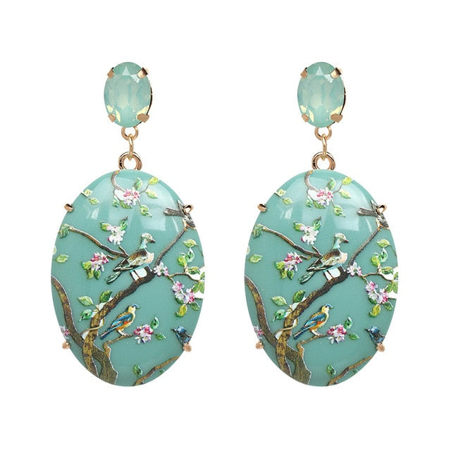 8Seasons Women Hanging Dangle Earrings Fashion Resin Print Fashion Vintage Girls Drop Earrings For Gifts Size 6.7*3.1cm
